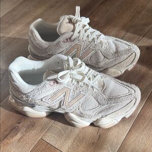 New Balance Women's Beige Sneakers